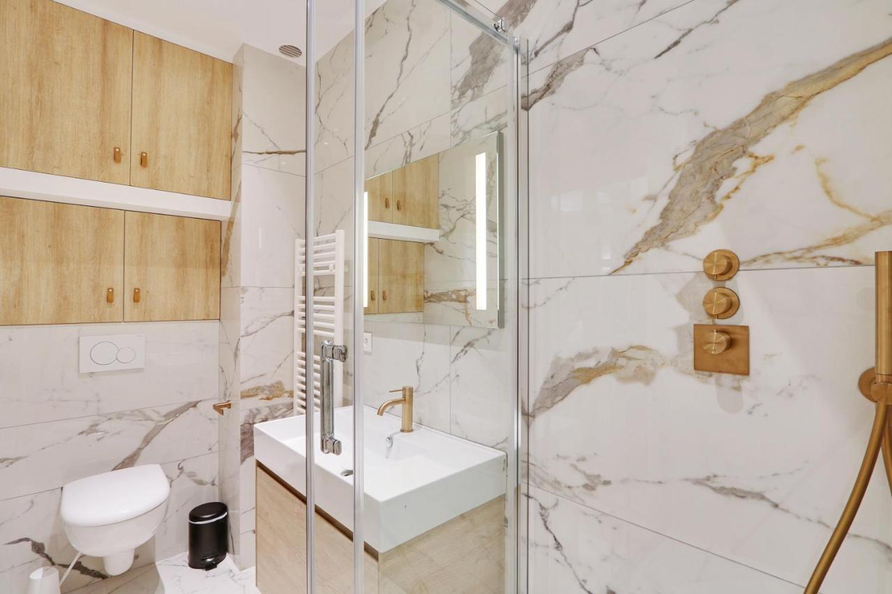 Pick A Flat's In Parc Monceau - Boulevard De Courcelles Apartment *