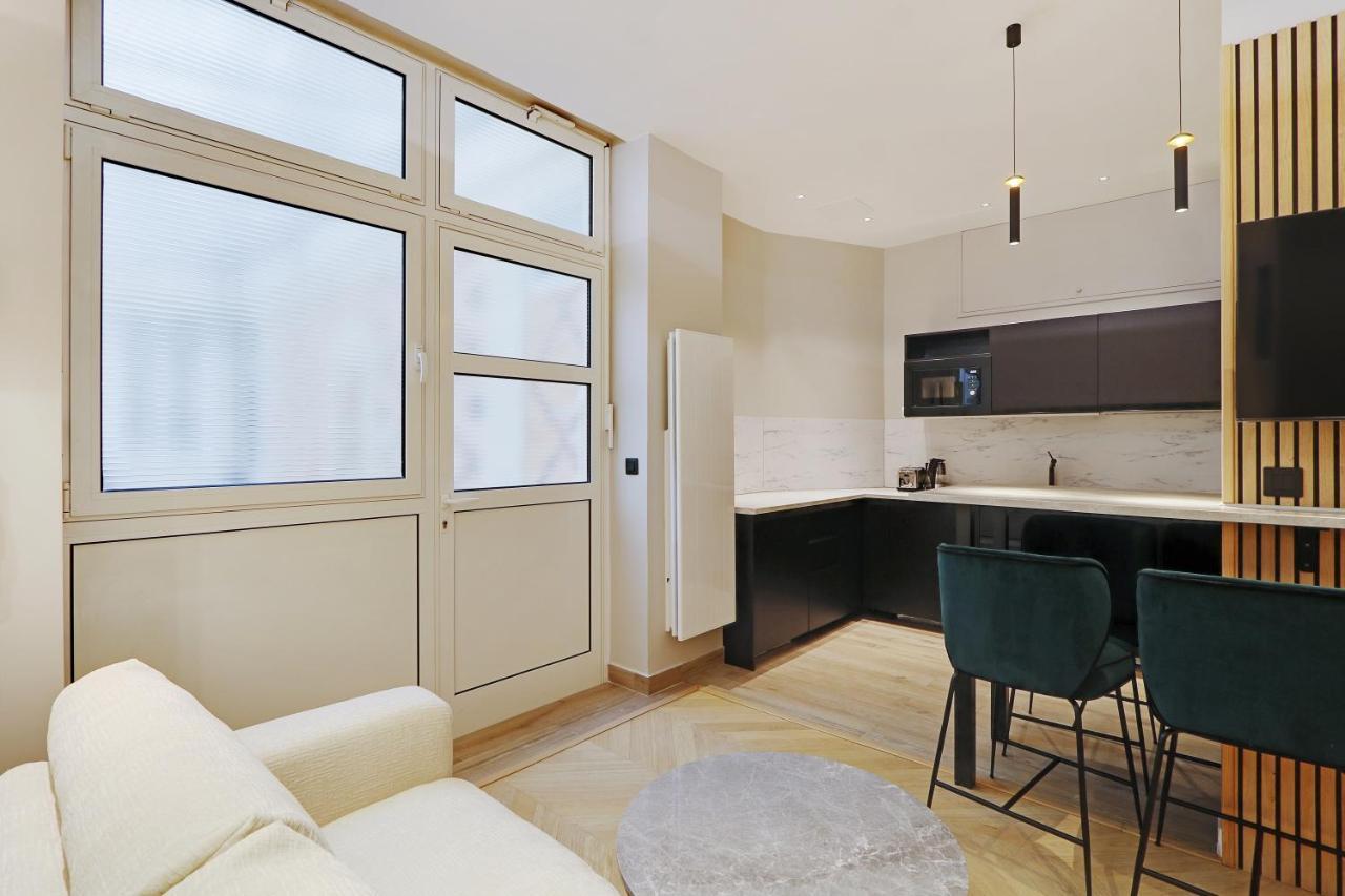 Pick A Flat's In Parc Monceau - Boulevard De Courcelles Apartment Paris